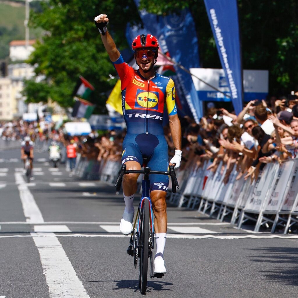    Джулио Чикконе