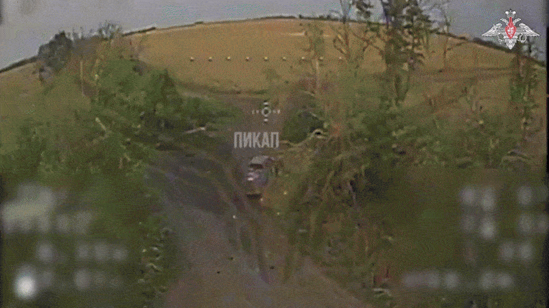    Расчёты FPV-дронов уничтожают врага/Видео с официального ТГ-канала Минобороны