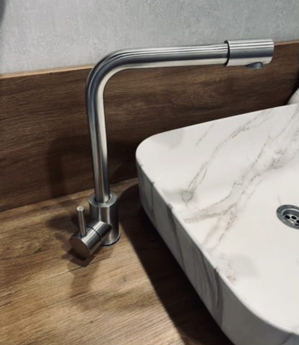 Пример кухонного смесителя 