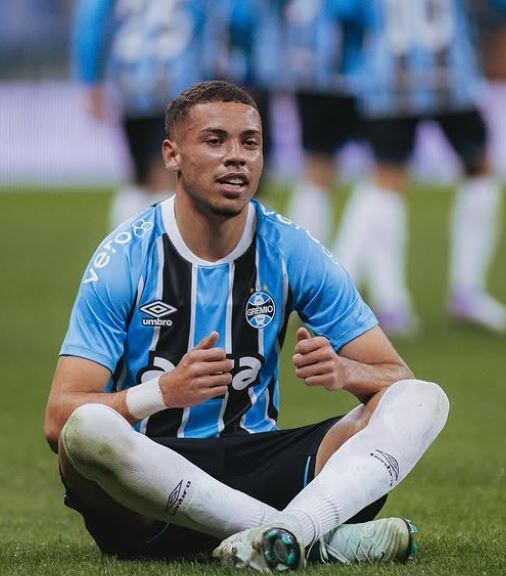    "Динамо" готово потратить 15 млн евро на игрока, которым интересуется "Ливерпуль" - источникОльга Торопова