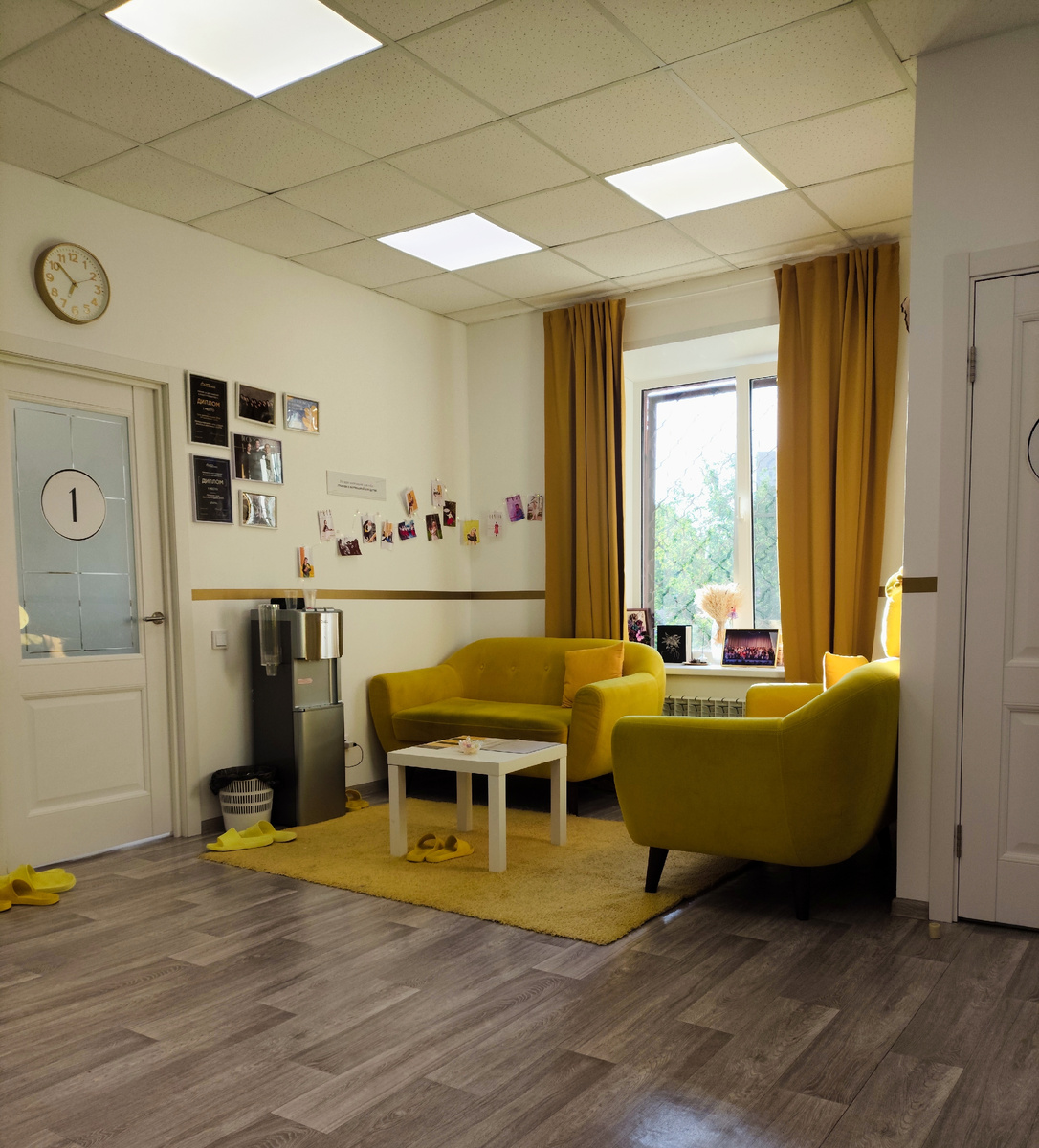 Холл студии