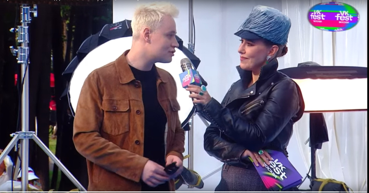 КСЮША СОБЧАК "ПЫТАЕТ" ЯРОСЛАВА...