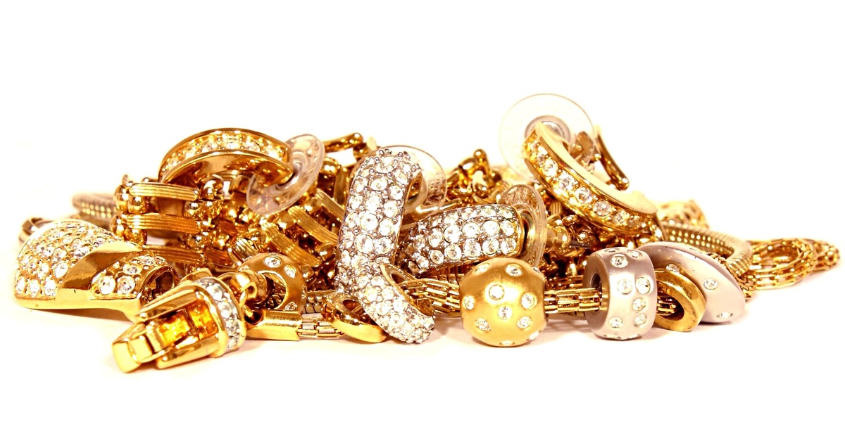 Золотые украшения, которые уже не в моде