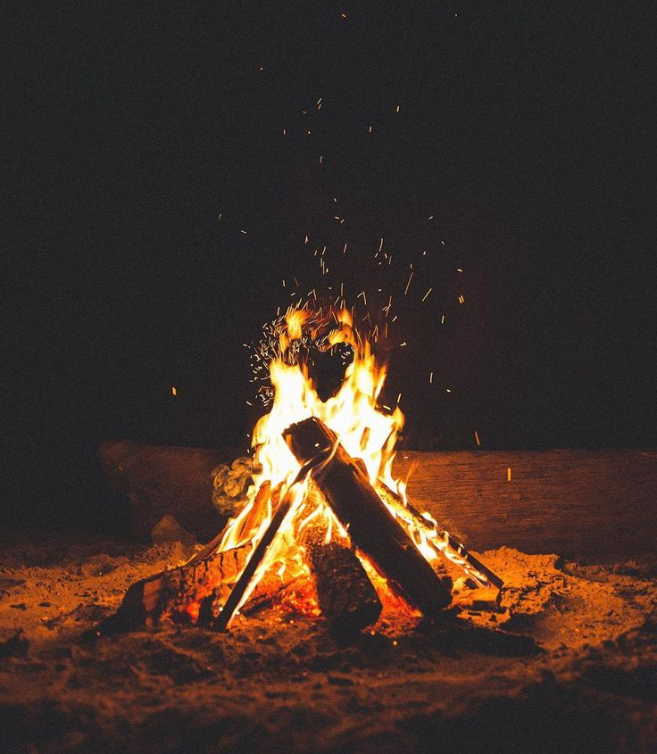 Костер. https://i.pinimg.com/736x/ff/3e/30/ff3e302d4fb7511af568a3a4d43bb2e9.jpg