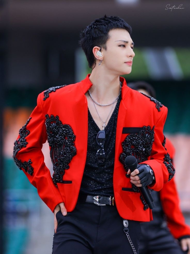 Харизматичный , целеустремленный и талантливый 🔥 