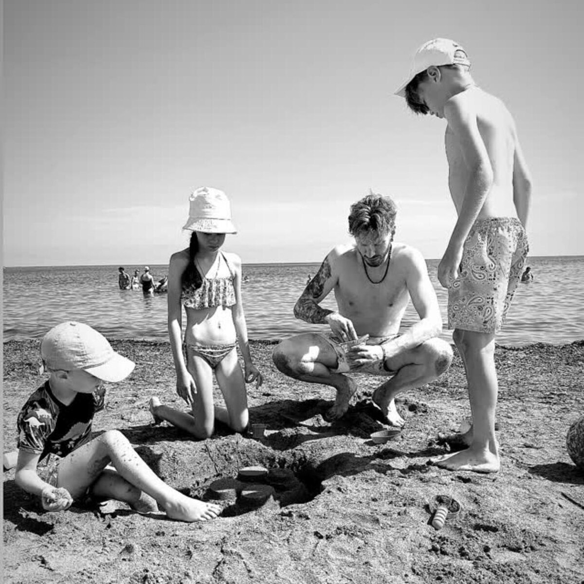    Никита Пресняков с младшими братьями