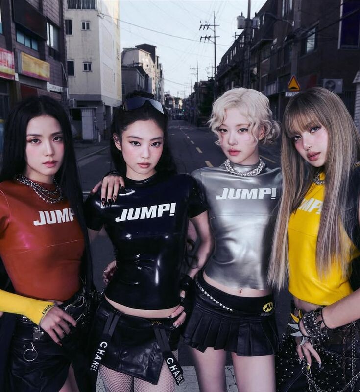 *фото "Jump"(новая песня Blackpink)