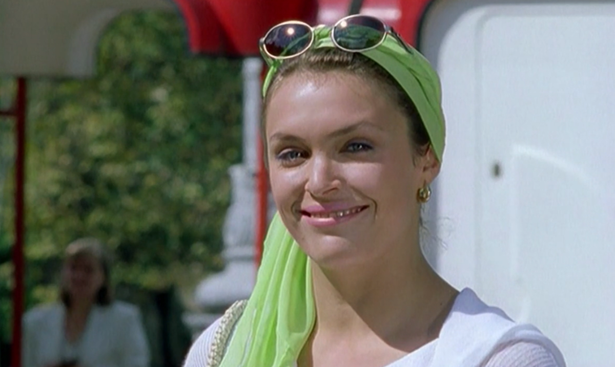 Кадр из кинофильма "Каменская", 1999-2008 г., режиссеры Юрий Мороз, Александр Аравин, Антон Сиверс, сценаристы Елена Караваешникова, Александр Полозов, Наталья Токарева, композитор Алексей Айги (скриншот)