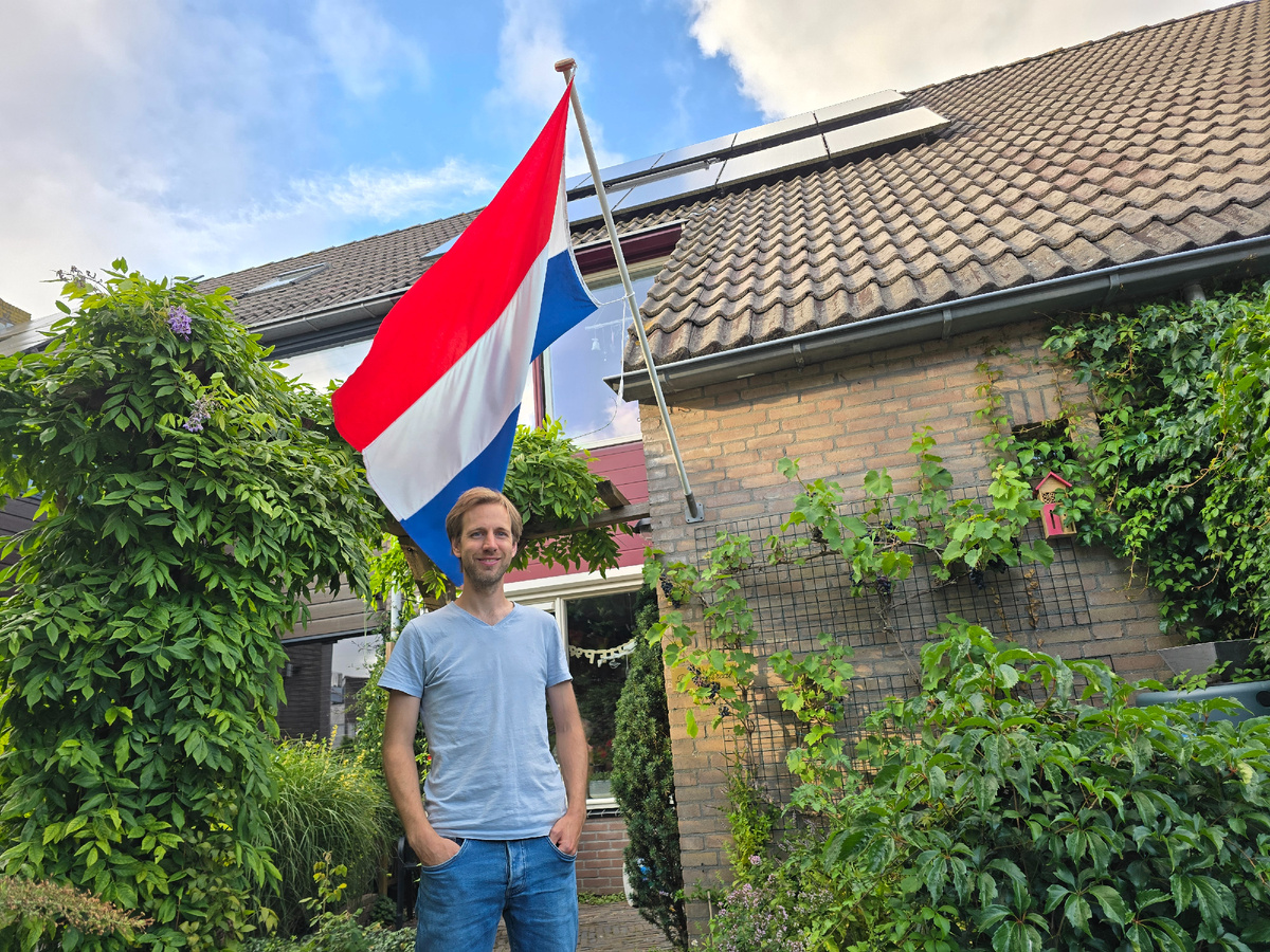 Привет! Меня зовут Махил, и я голландец в России. Но несколько дней назад я с семьёй прилетел к мне на Родину - в Голландию - на летние каникулы. И как провожу время здесь - пишу в моём блоге в Дзене и в Телеграме. 