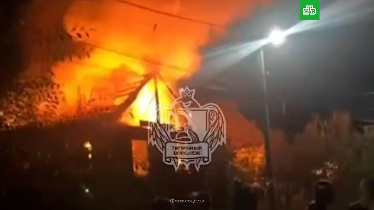    В Воронежской области загорелись дома после атак дронов ВСУ