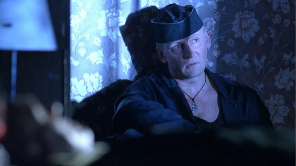 Виктор Вержбицкий в роли Завулона, главы Тёмных. 