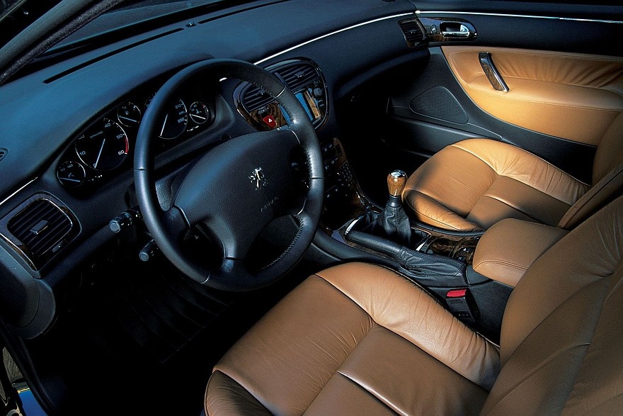    Peugeot 607 '1999–2004