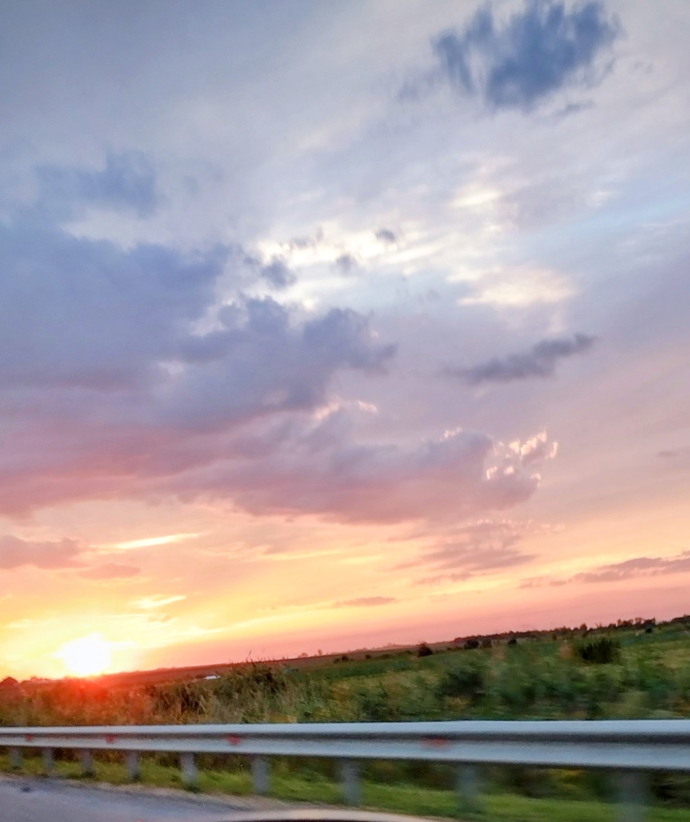 На пути к мечте! В данном случае - к морю... 
