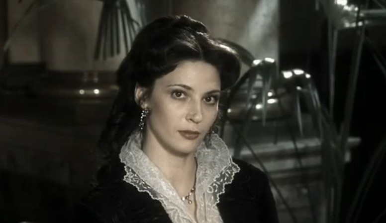 Лидия Вележева в роли Настасьи Филлиповны в сериале "Идиот" 2003г., реж.  Владимир Бортко