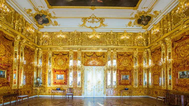 Современная Янтарная комната в Екатерининском дворце