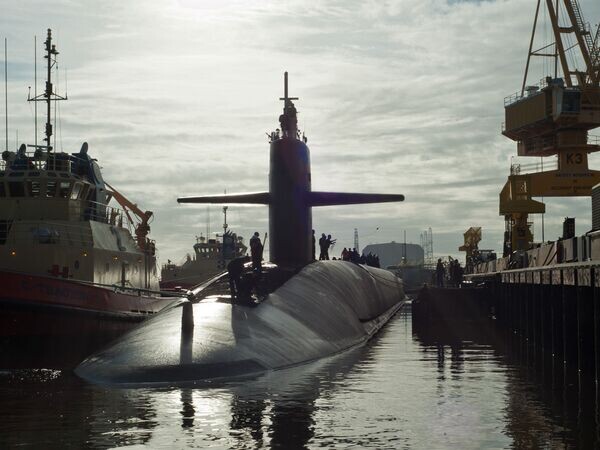    © flickr.com / Submarine Group Ten