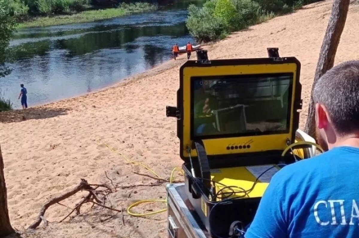    Два трупа выловили из реки в Ленобласти