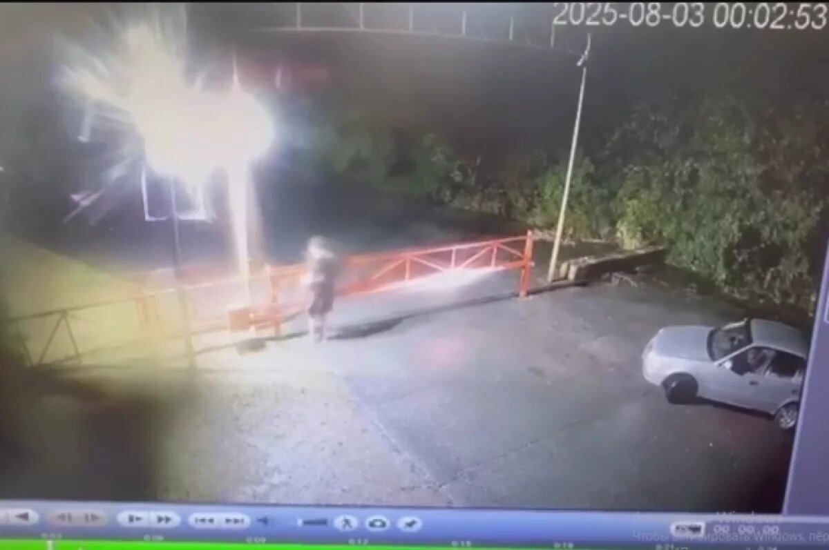    В Томске ищут мужчину, сломавшего шлагбаум на Лагерном саду