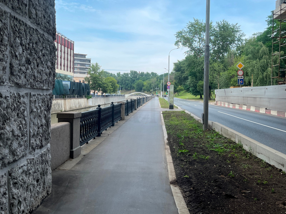 Под Андрониковым виадуком