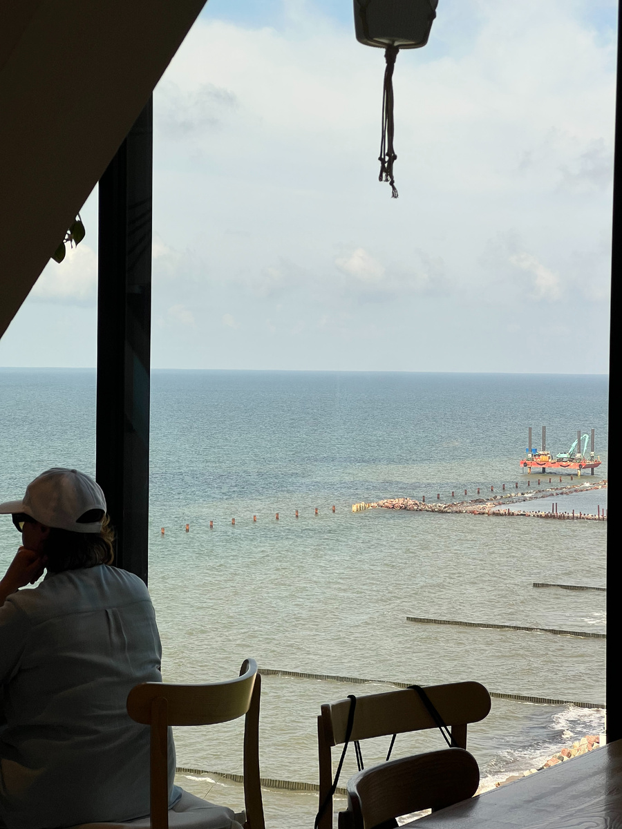 Фото из ресторана рядос с Лифтом Понарама.