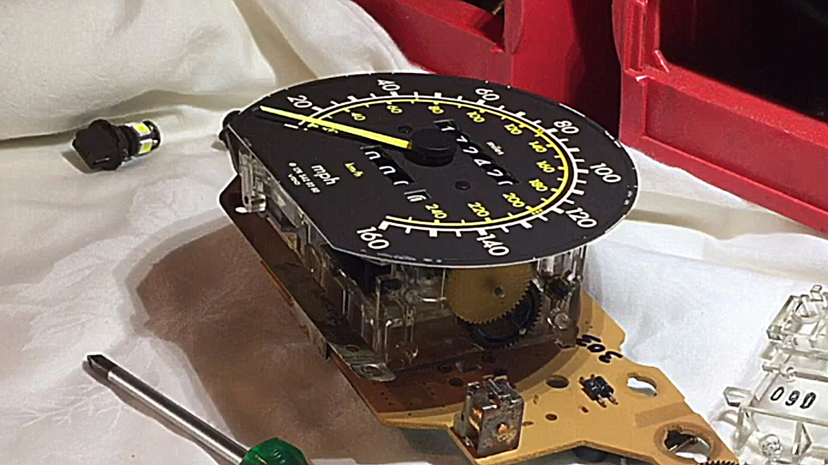 Одометр с признаками вмешательства