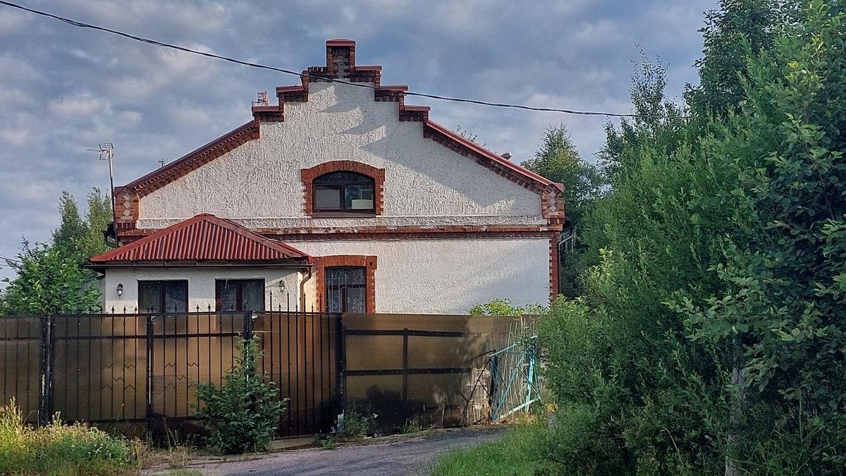 Говорят, здесь была баня.