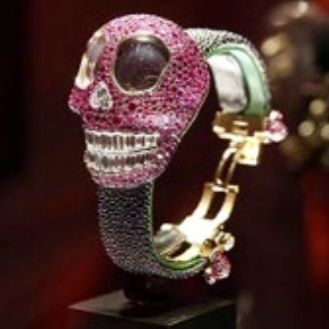 Кольцо Фаваз Груози.