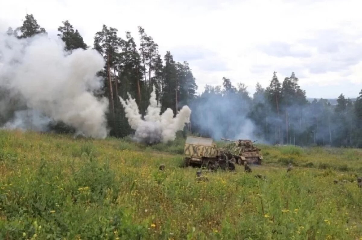    Фестиваль «Уральская броня» собрал реконструкторов со всей России