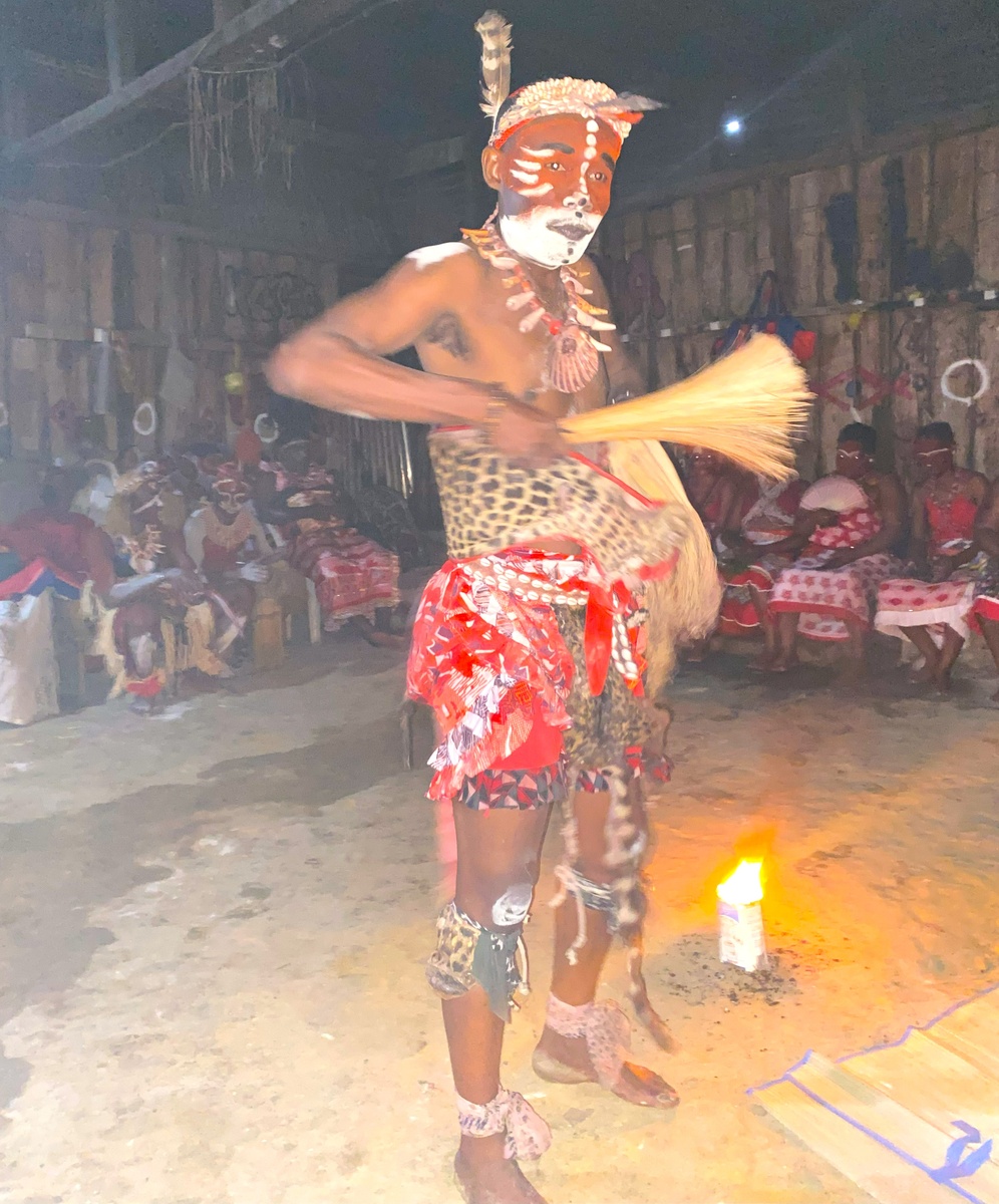 Габон, Либревиль, ритуальная церемония Бвити