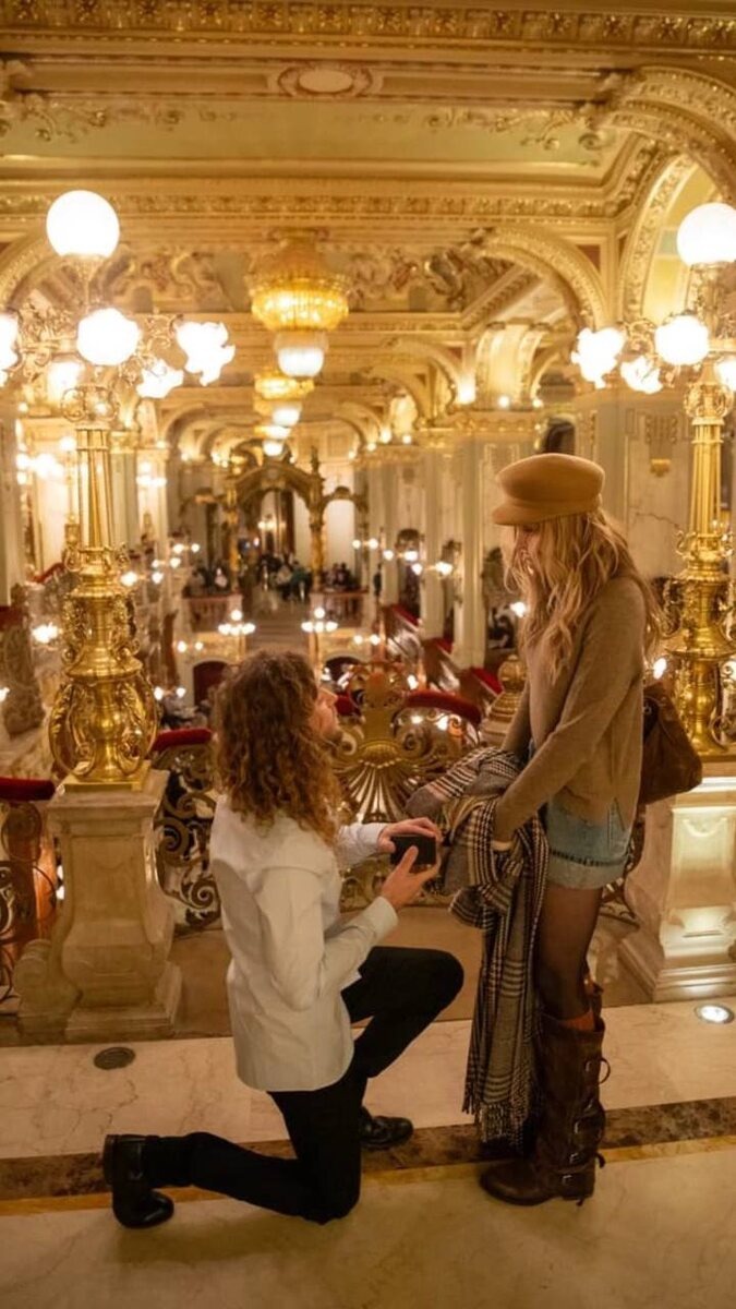 Пэрис удалила фото помолвки с Джастином. Фото: соцсети