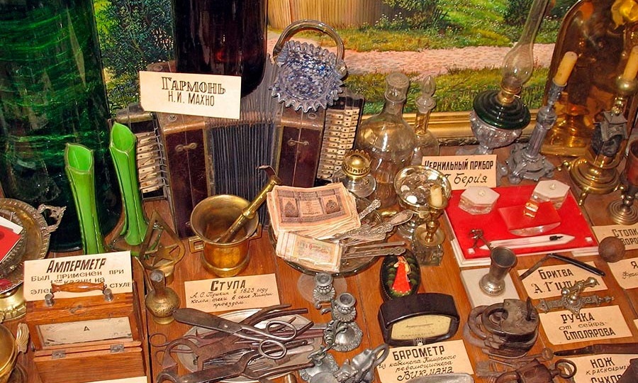 Что считается предметом старины: экспертный гид от «Ретро Мир»