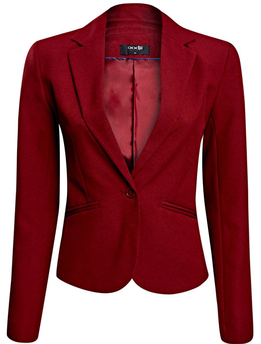 Бордовый жакет с широкими плечами - тренд осени 2025