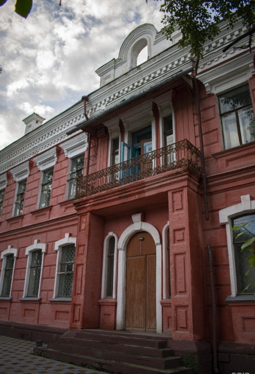 Благовещенск, здание бывшей восмилетней школы № 29