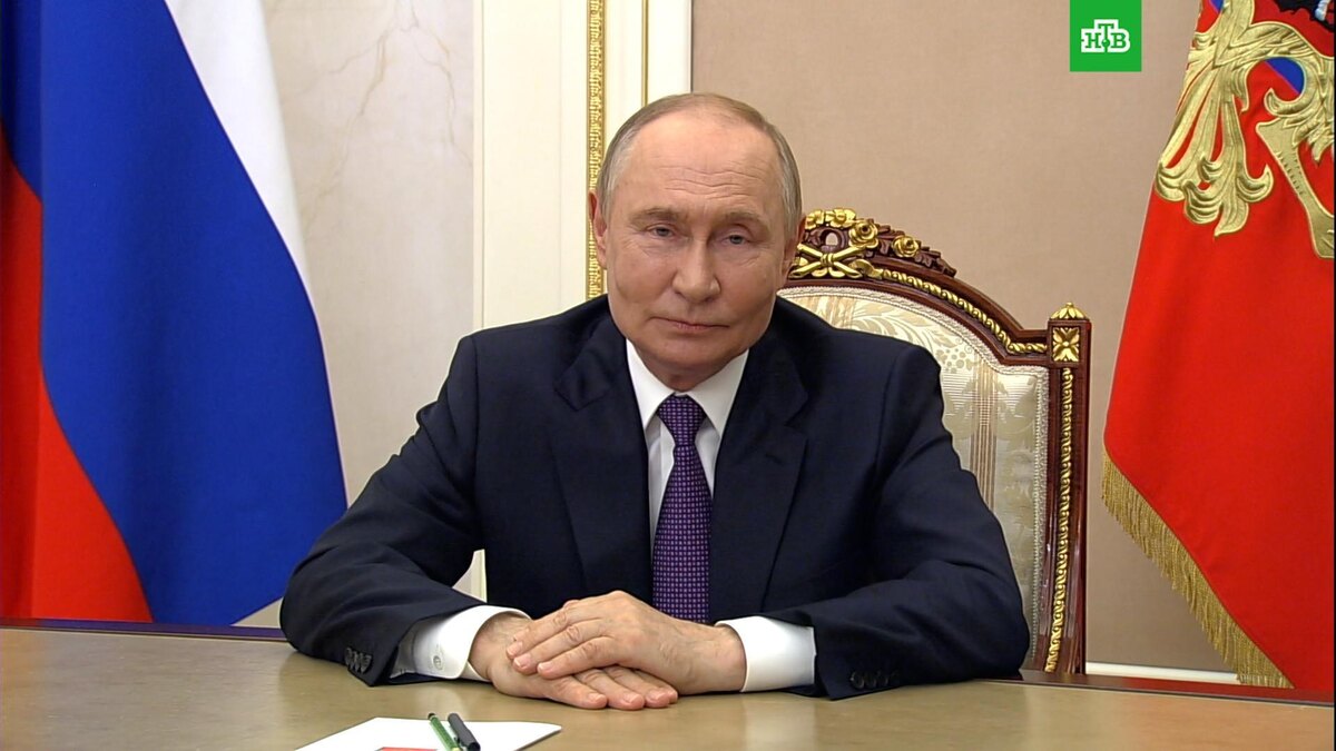    Путин поздравил железнодорожников с профессиональным праздником