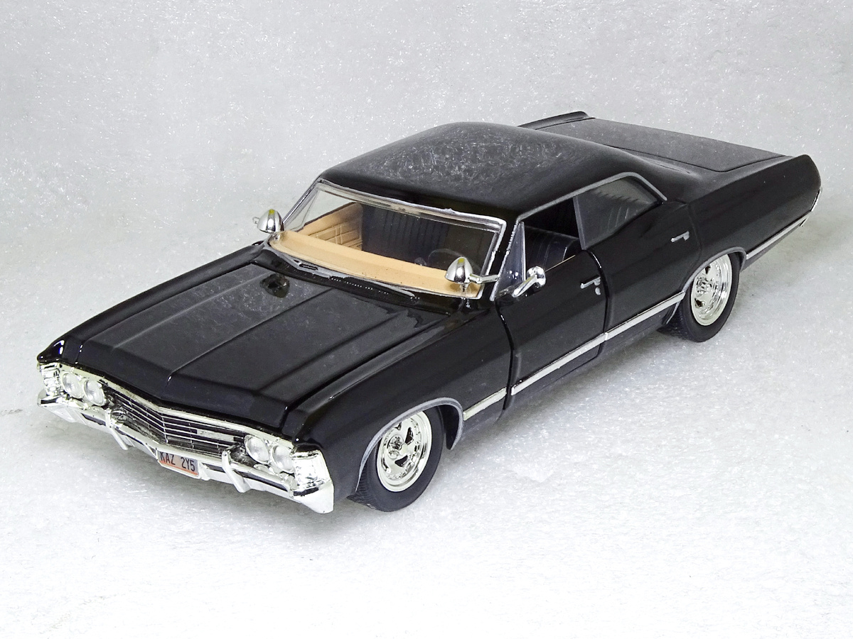 Рис. 1. Модель автомобиля Chevrolet Impala 1967 Chevy Impala SS Sport Sedan из сериала «Сверхъестественное» от фирмы Jada в масштабе 1:24