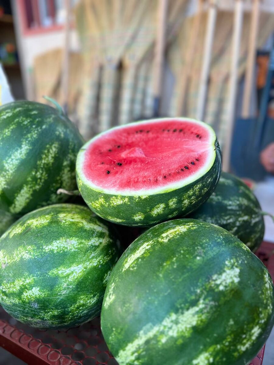 спелый арбуз