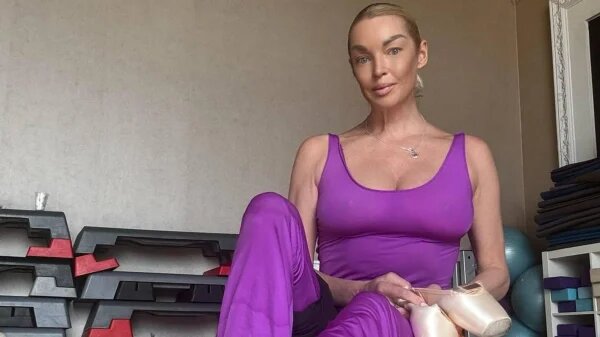    Анастасия Волочкова. Фото: Супер