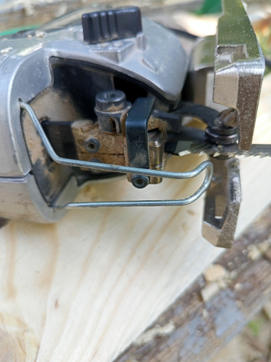 Крепление пилок