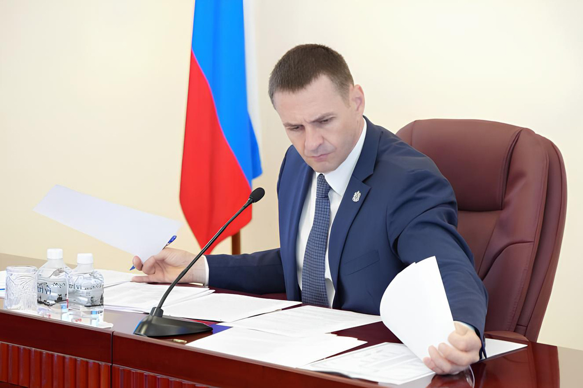 [Хабаровск] Губернатор Демешин под прицелом: Кому выгоден скандал с мигрантами?