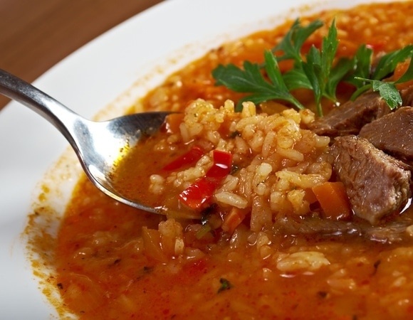 Какой рис кладут в настоящий харчо — готовим грузинский суп с характером