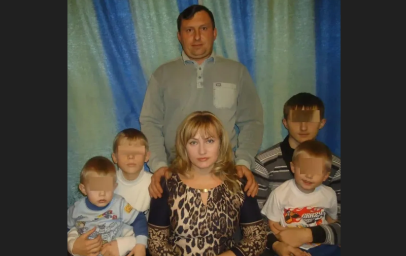    Наталья и её большая семья. Фото: соцсети