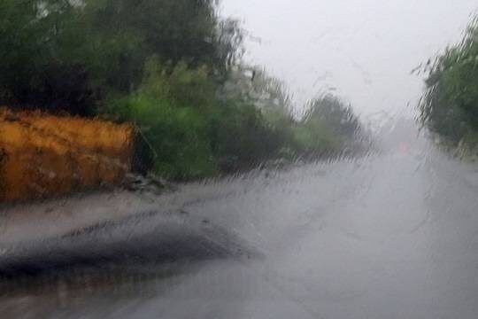    На Кубани автобус с 25 пассажирами упал в реку с моста