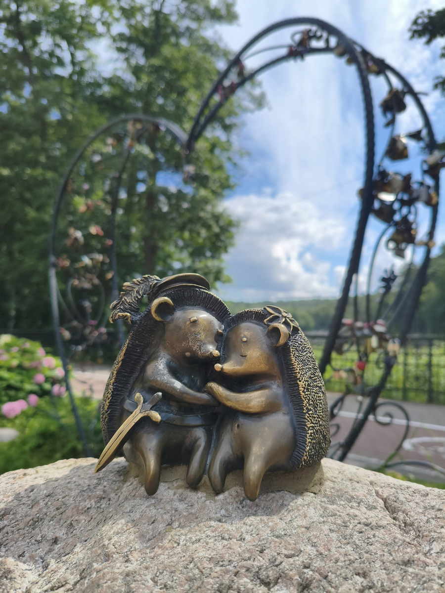 Светлоёжики Ежео и Ежетта