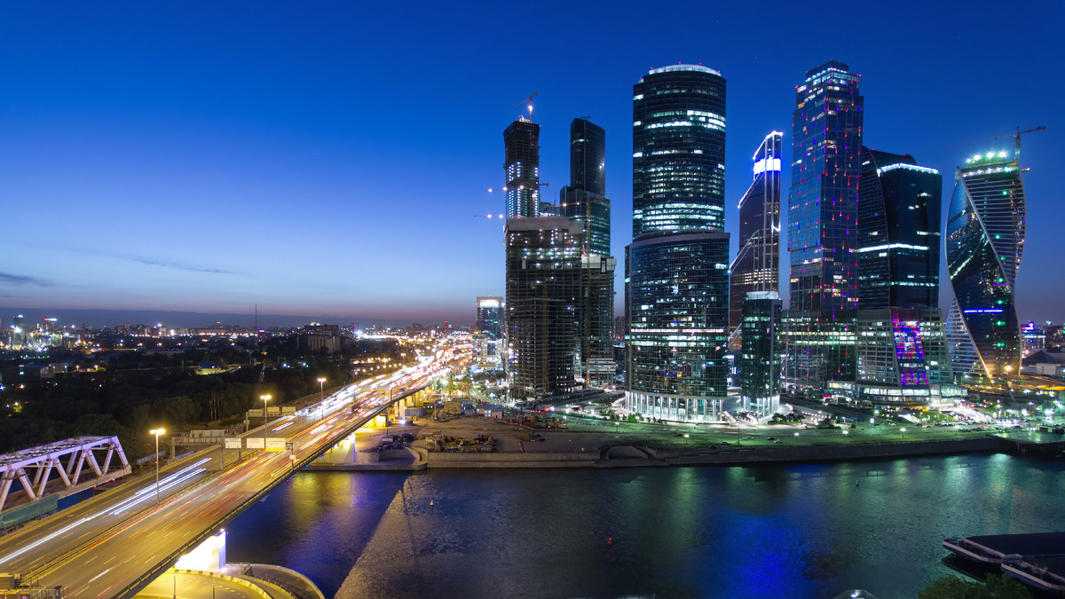 Лифт поднимает на смотровую площадку 89 этажа за 47 секунд. Источник фото: www.shutterstock.com