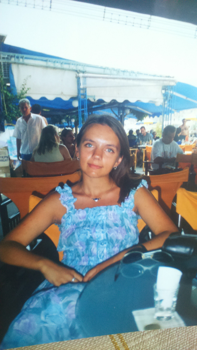 А это я после 11 класса в Греции