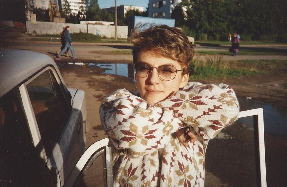 1994 год. Ольга со своей первой машиной «копейкой»