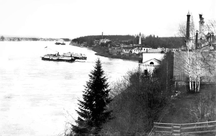Вид со смотровой площадки парка Александровых на слободу Демьянка, начало ХХ века. 