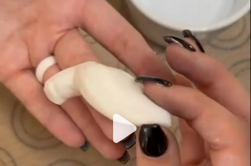 битлджус черви