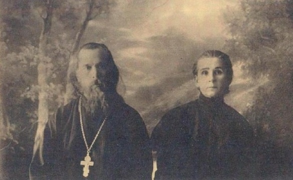 Священномученик Николай с супругой