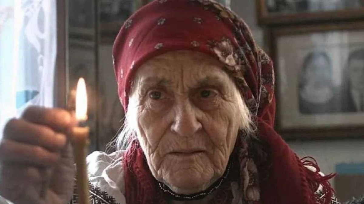 Бабушка ясновидящая расскажет при свече